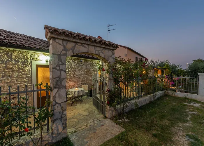 Apartman Marija Franko Sunny - A2 *